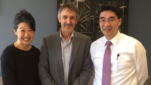  From left, Professor Jacqueline Lo and Professor Paul Pickering of CASS, and PKU's Professor Li Chenjian, agreed to explore collaborations and exchanges. 
 