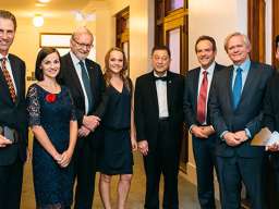 Jessa Rogers with the Chancellor and Vice-Chancellor