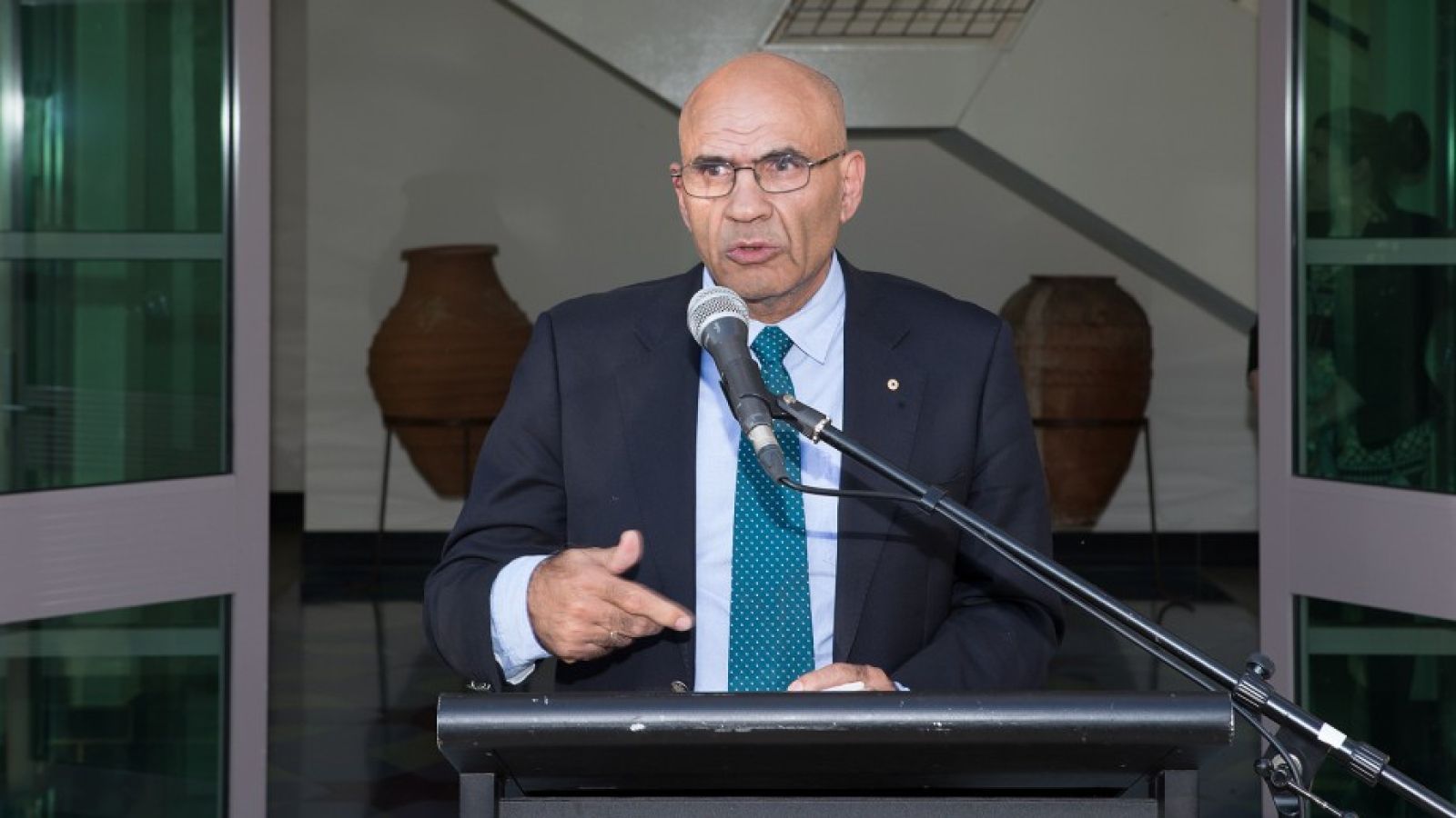  Professor Amin Saikal outlines the complexities of the colflict in the Middle East. Image: Stuart Hay, ANU.
 
