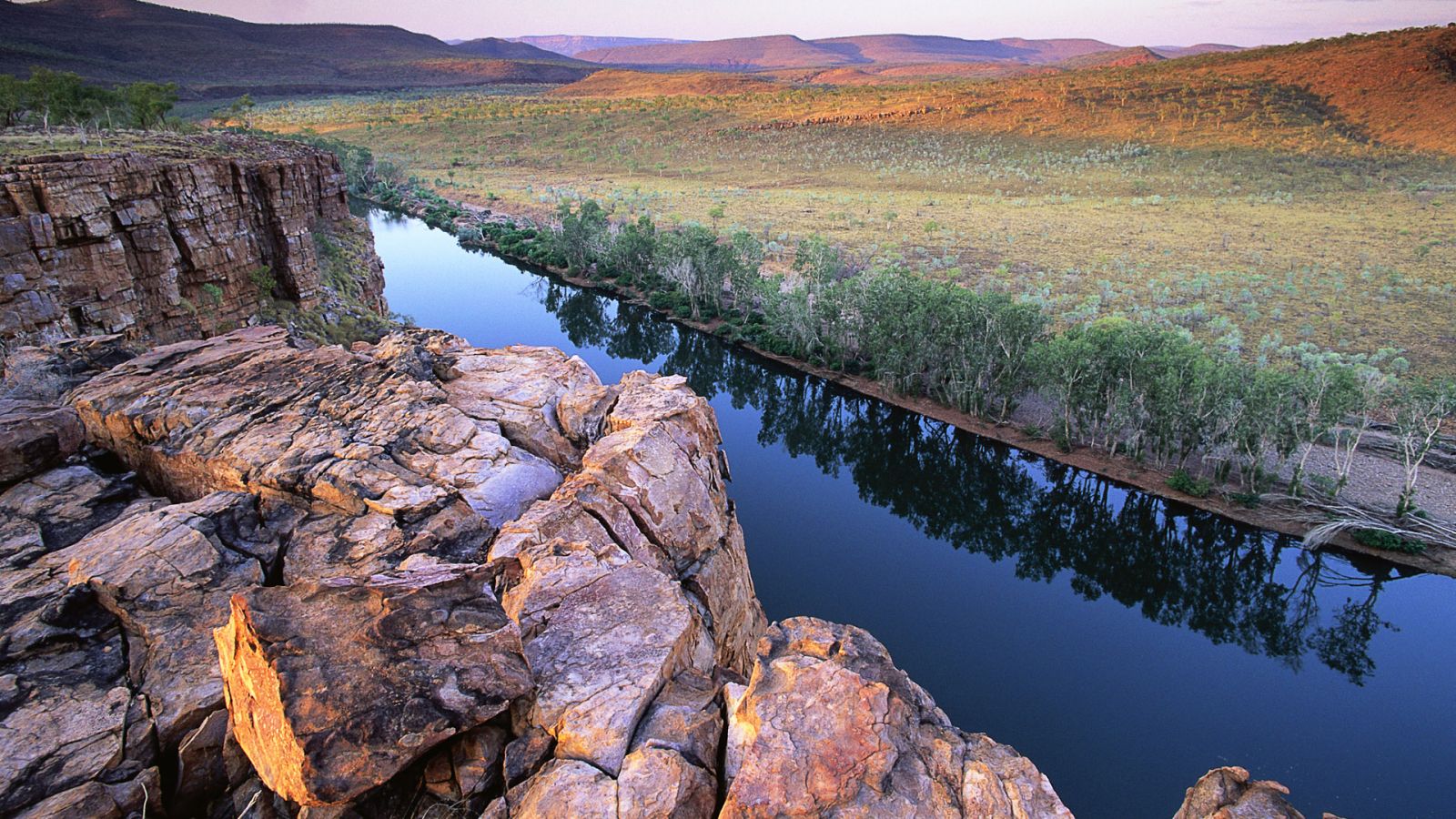 Pentecost River on the Kimberley Plateau. Image by miquitos/Flickr